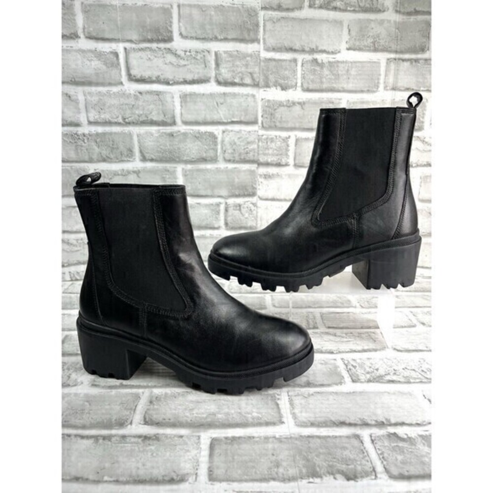 Enjoiya Women's Size 41 EU- 10.5 US Black Leather Chunky Platform Ankle Boots